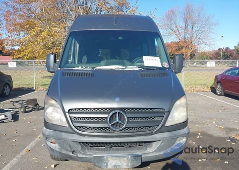2013 Mercedes-Benz Sprinter 2500 Normal Roof из США, поврежденный, VIN WDZPE7CCXD5788809